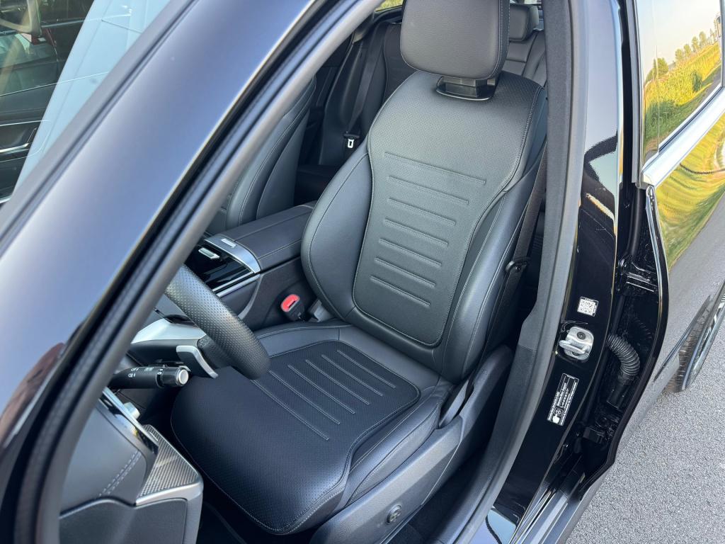 Mercedes-Benz Glc 200 4matic amg line automaat , elektrische trekhaak panor