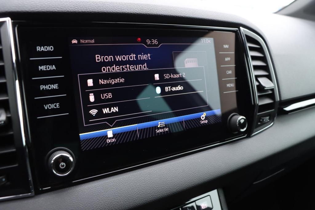 Skoda Karoq 1.5 tsi act style 150pk dsg7 | stoel voor+ achter verwarming | 