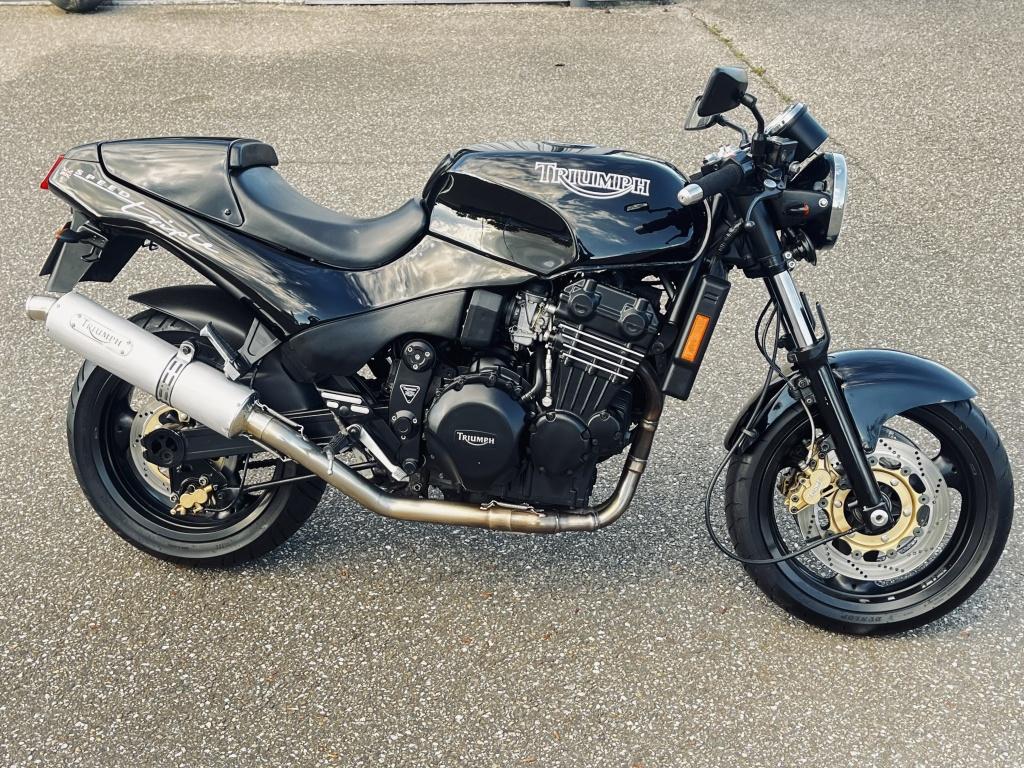 Triumph Speed Triple t300