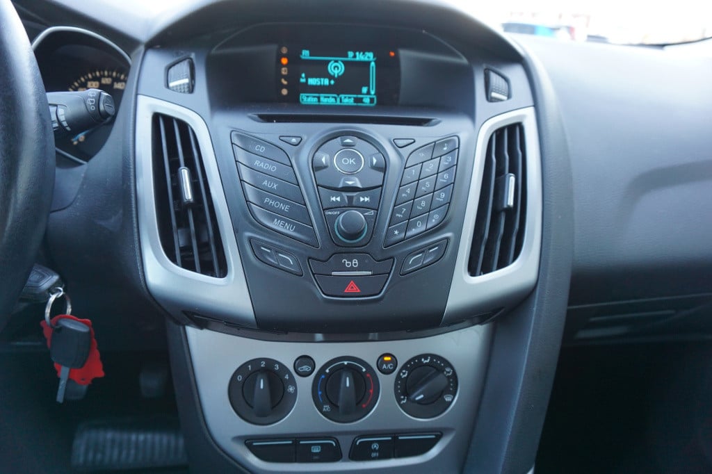 Ford Focus 1.0 ecoboost edition airco / cruise / elektr. ramen / lm velgen 