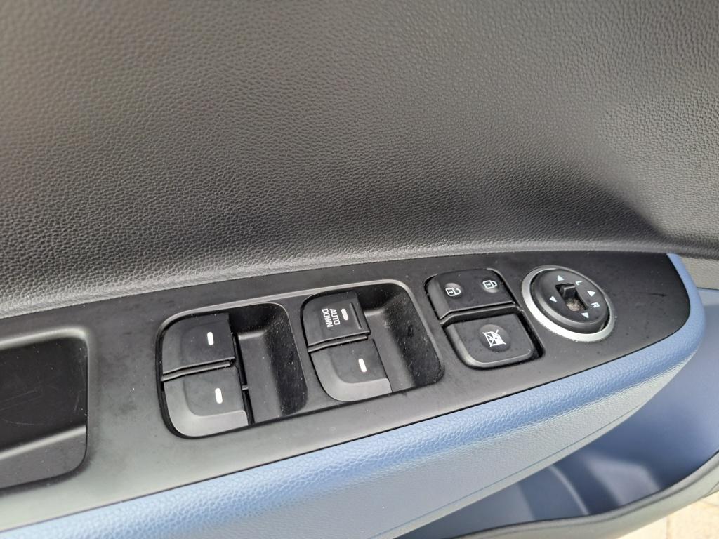 Hyundai I 10 1.0i i-motion comfort | 15.021 km !! | 1e eig. | nl auto | aut