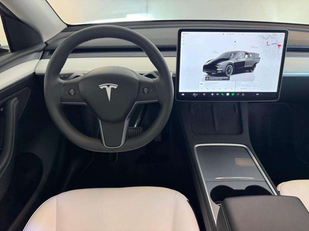 Tesla Model Y long range awd 75 kwh