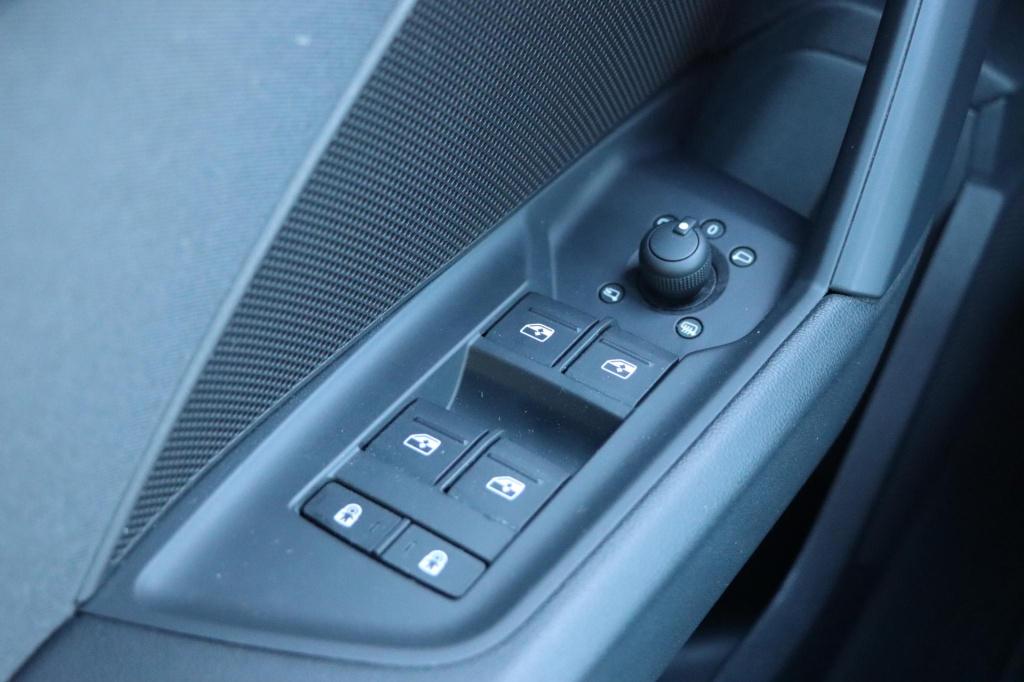 Audi A3 limousine 35 tfsi s-line edition 150pk s-tronic