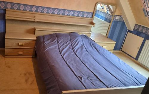 Bed met ombouw GRATIS