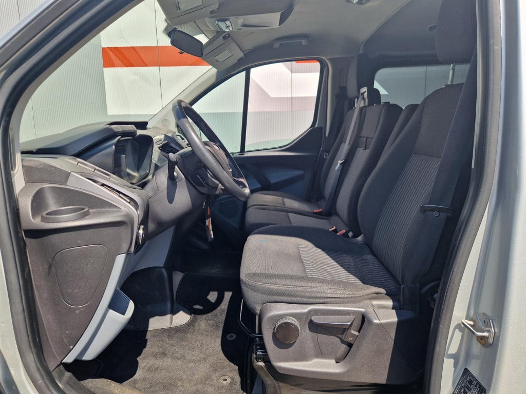 Ford Transit Custom 290 2.2 tdci l2h1 ambiente dc in zeer goede staat met n