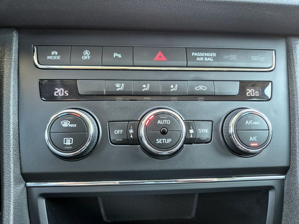 Seat Leon 1.4 tsi act fr dynamic | led | cruise-control | navi | airco | t