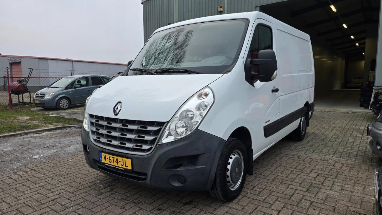 Renault Master T28 2.3
