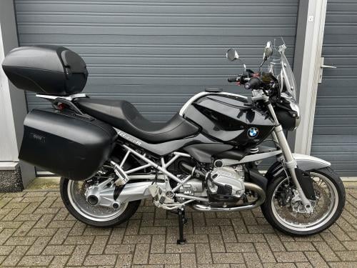 BMW R1200R Classic bj. 2012 met maar 29 dkm, kofferset etc. Topper! €7250,-