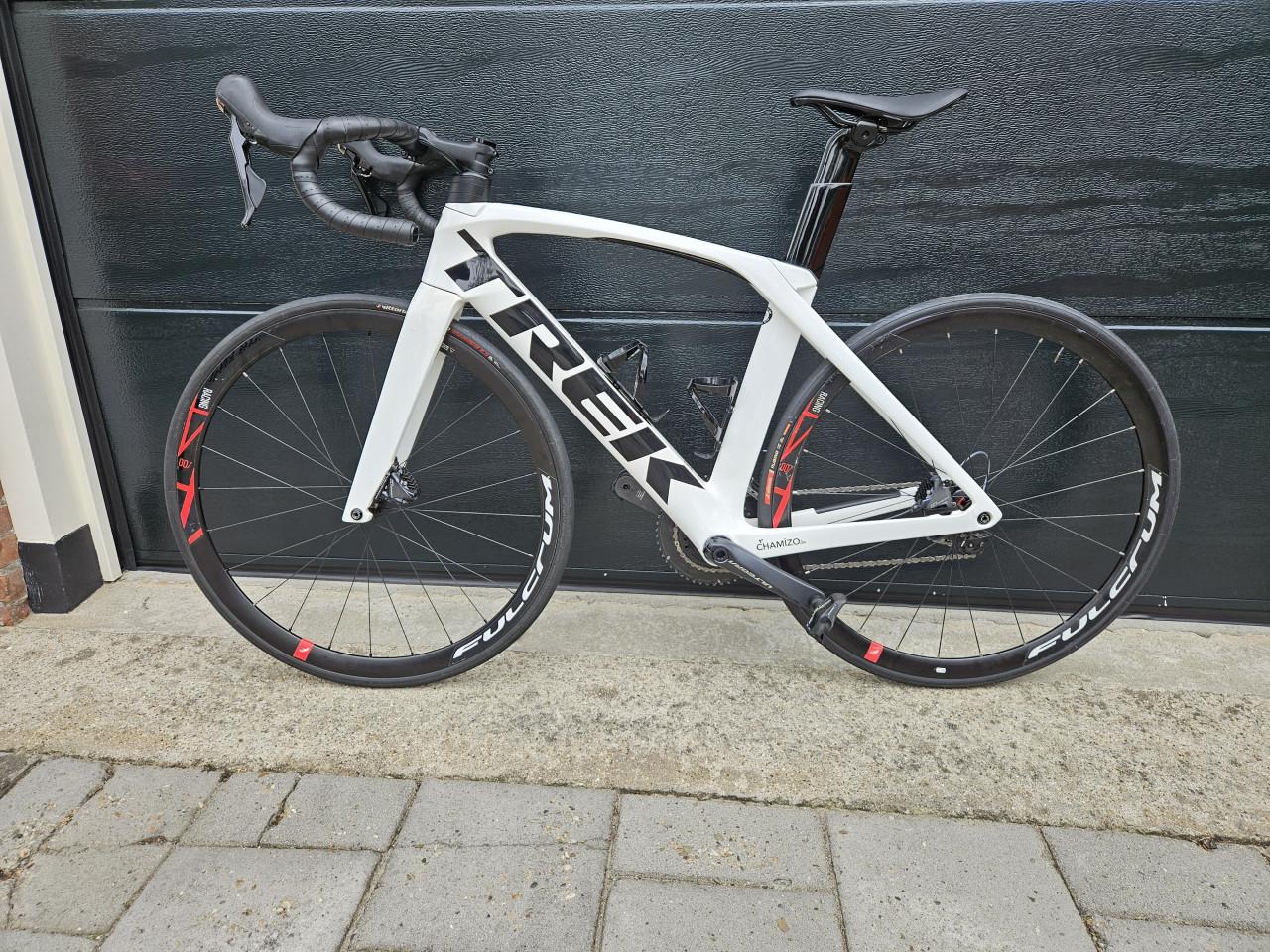 Trek Madone SL 6 in maat 54. Heel mooi!