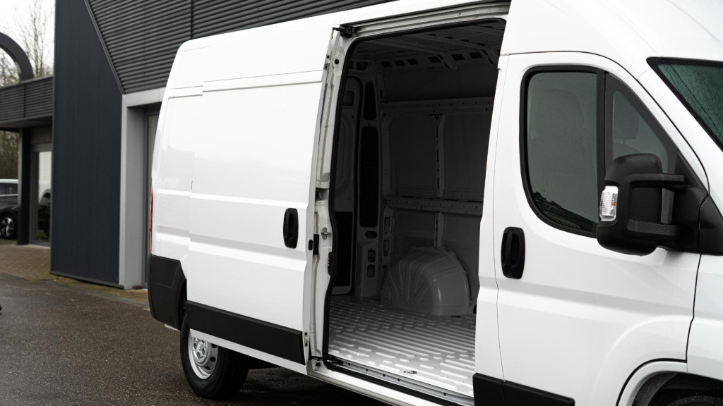 Citroen ë-jumper 435 l3h2 club 75 kwh