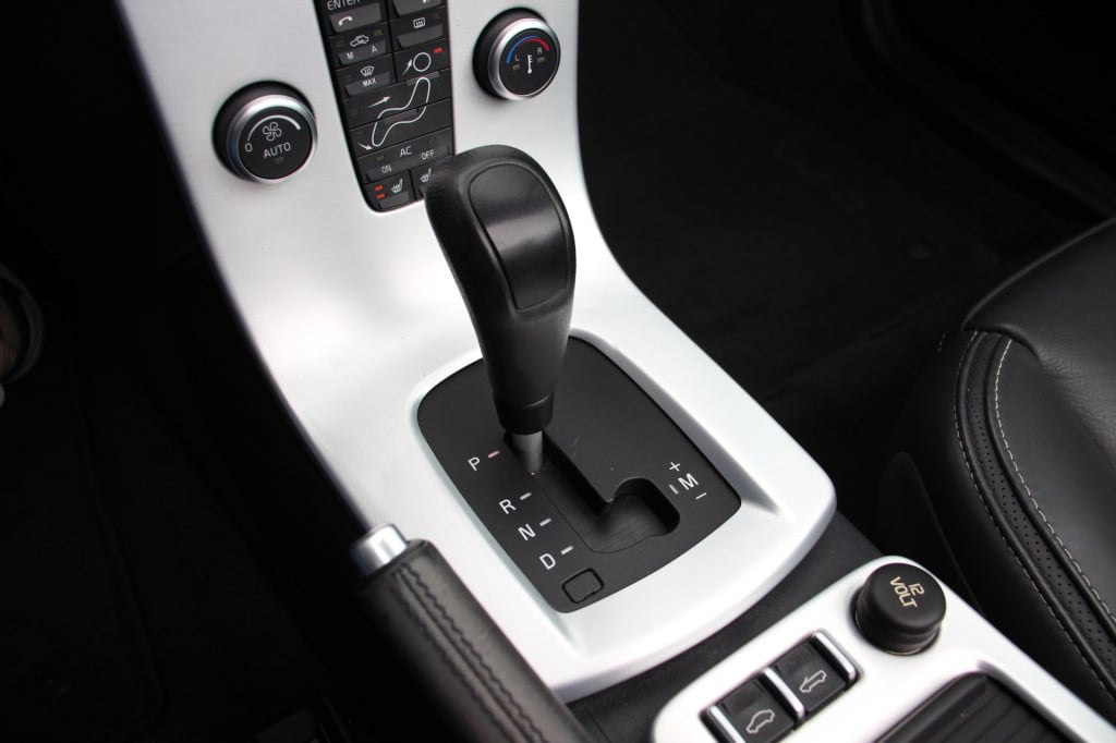 Volvo C70 convertible 2.5 t5 momentum | cruise | 230pk | leder/elec. stoele