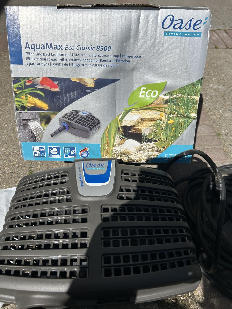 Te koop oase aquamax  eco classik 8500 sterke en zuinige Vijverpomp