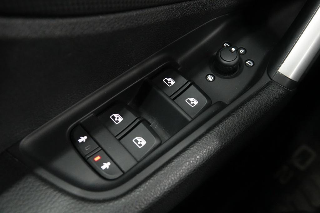 Audi Q2 35 tfsi | camera | pdc | keyless | led |