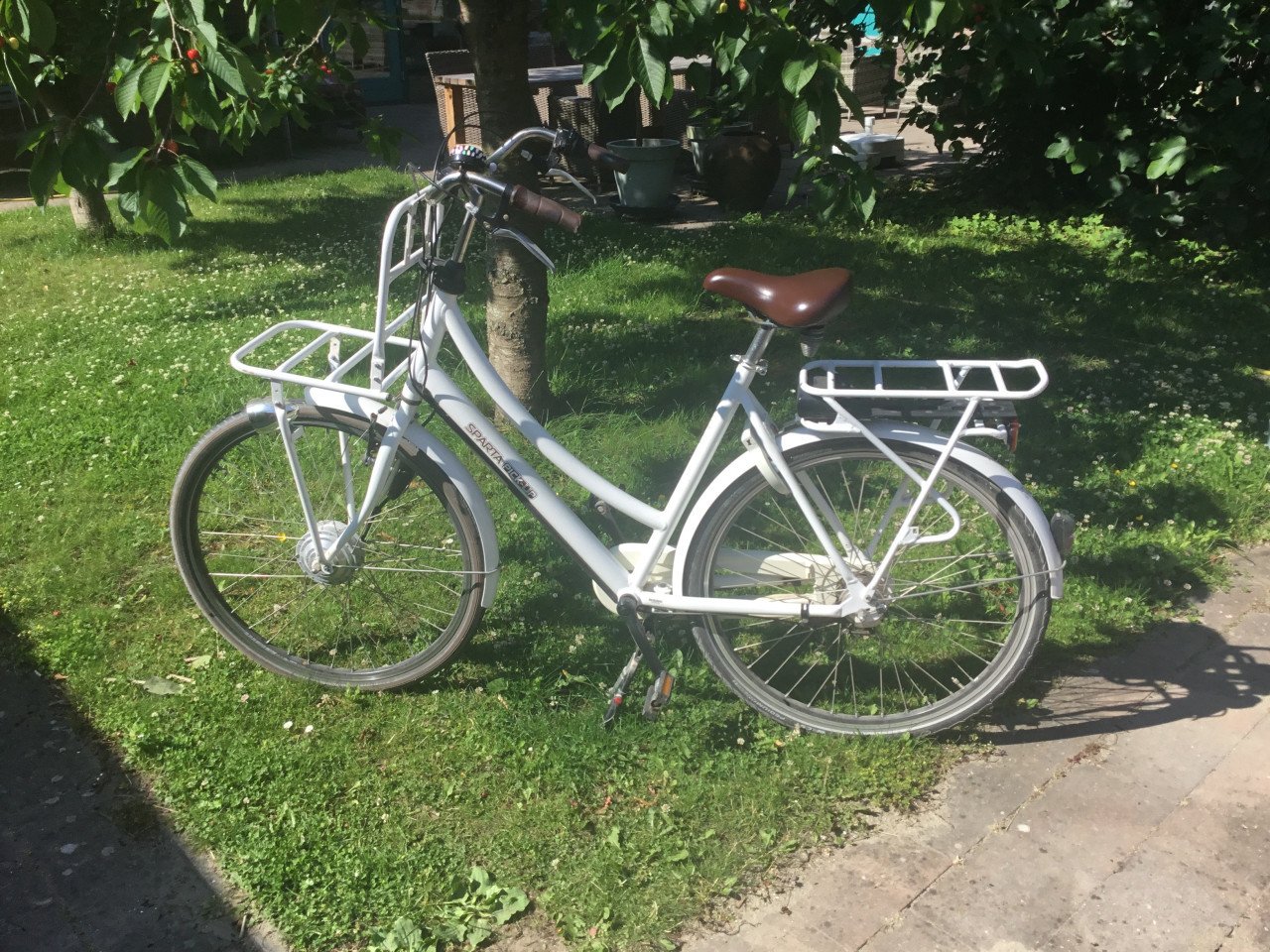 2x E bike Sparta Pick up gereserveerd tot woensdag 12 uur