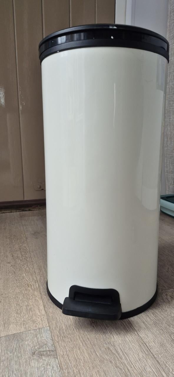 Crème witte curver prullenbak