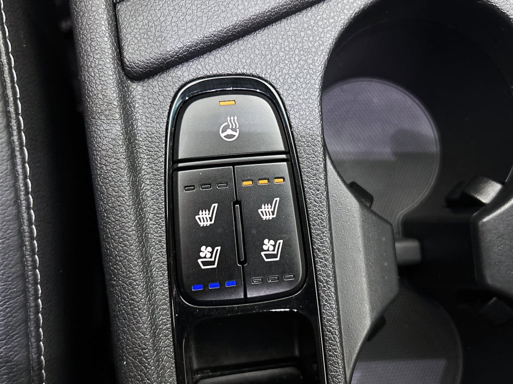 Kia Niro 1.6 gdi hybrid executiveline | leder | automaat | navigatie | sunr