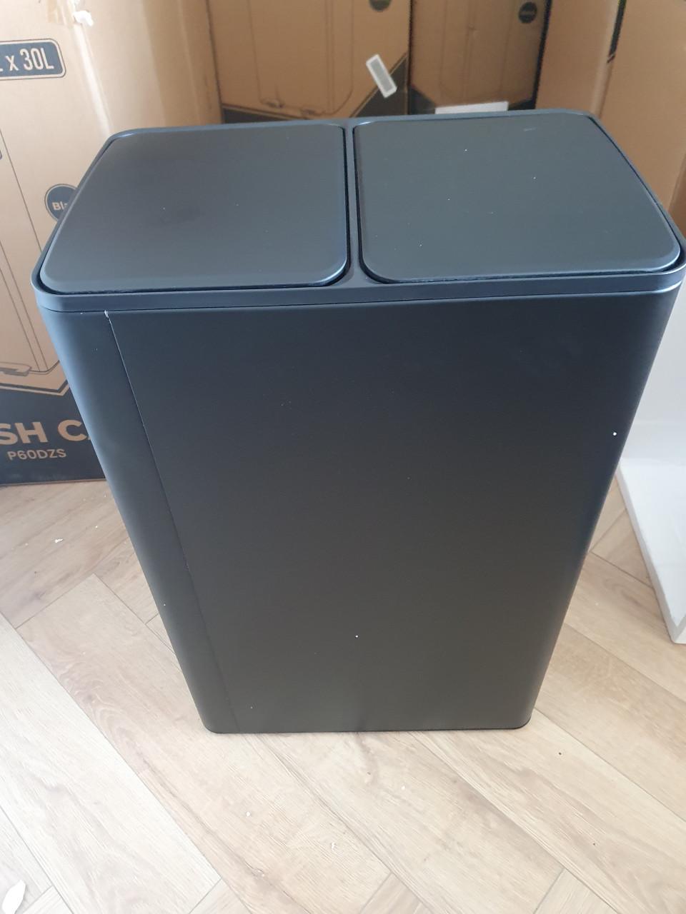 Bayt prullenbak 2×30L Pedaal • zwart • 2 Vakken • beschadigd, Werkt goed
