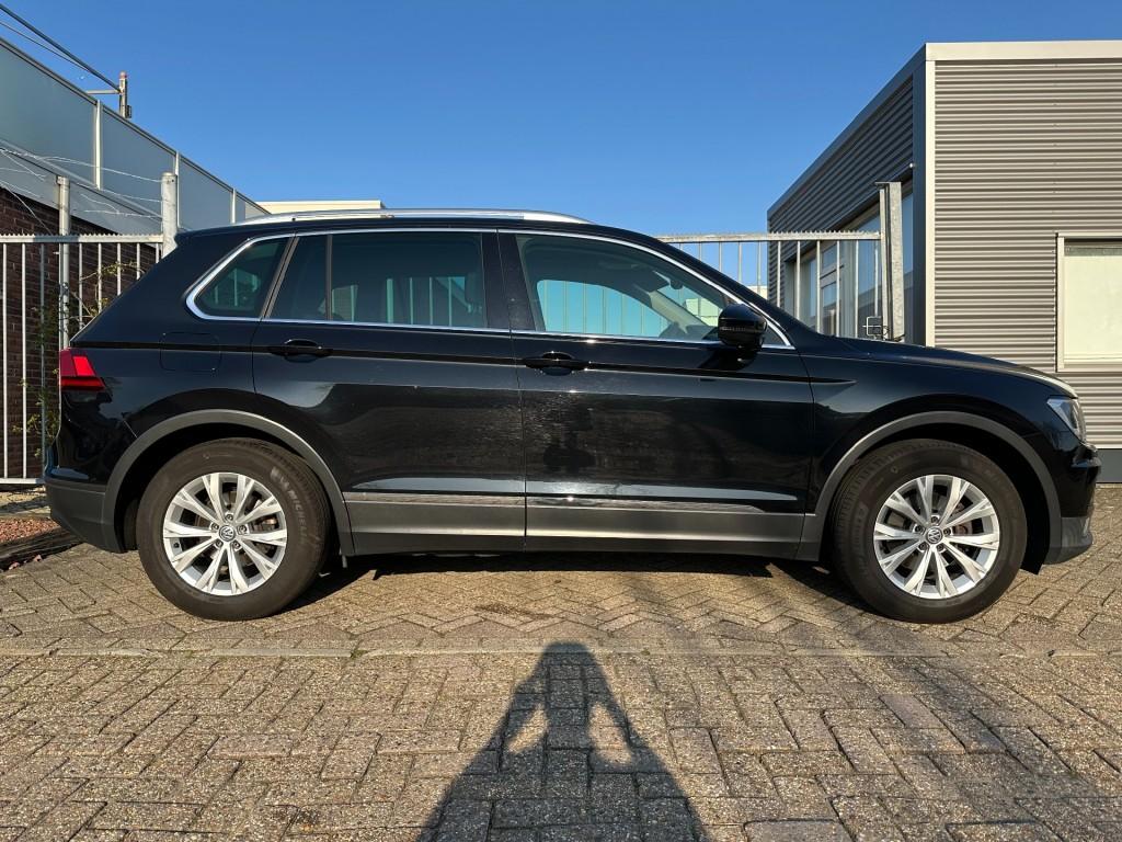 Volkswagen Tiguan 1.4 tsi 150pk act comfortline trekhaak 1800kg pdc dab+ na