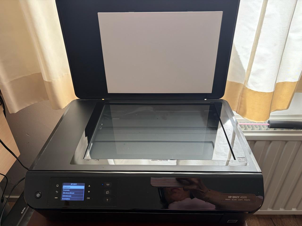 HP All-in-one printer incl. 2 XL cardridges + 2 extra XL cardridges