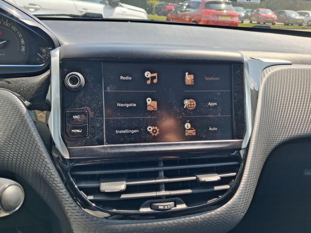Peugeot 2008 1.2 pt 110pk allure eat6 automaat navigatie | achteruitrijcame
