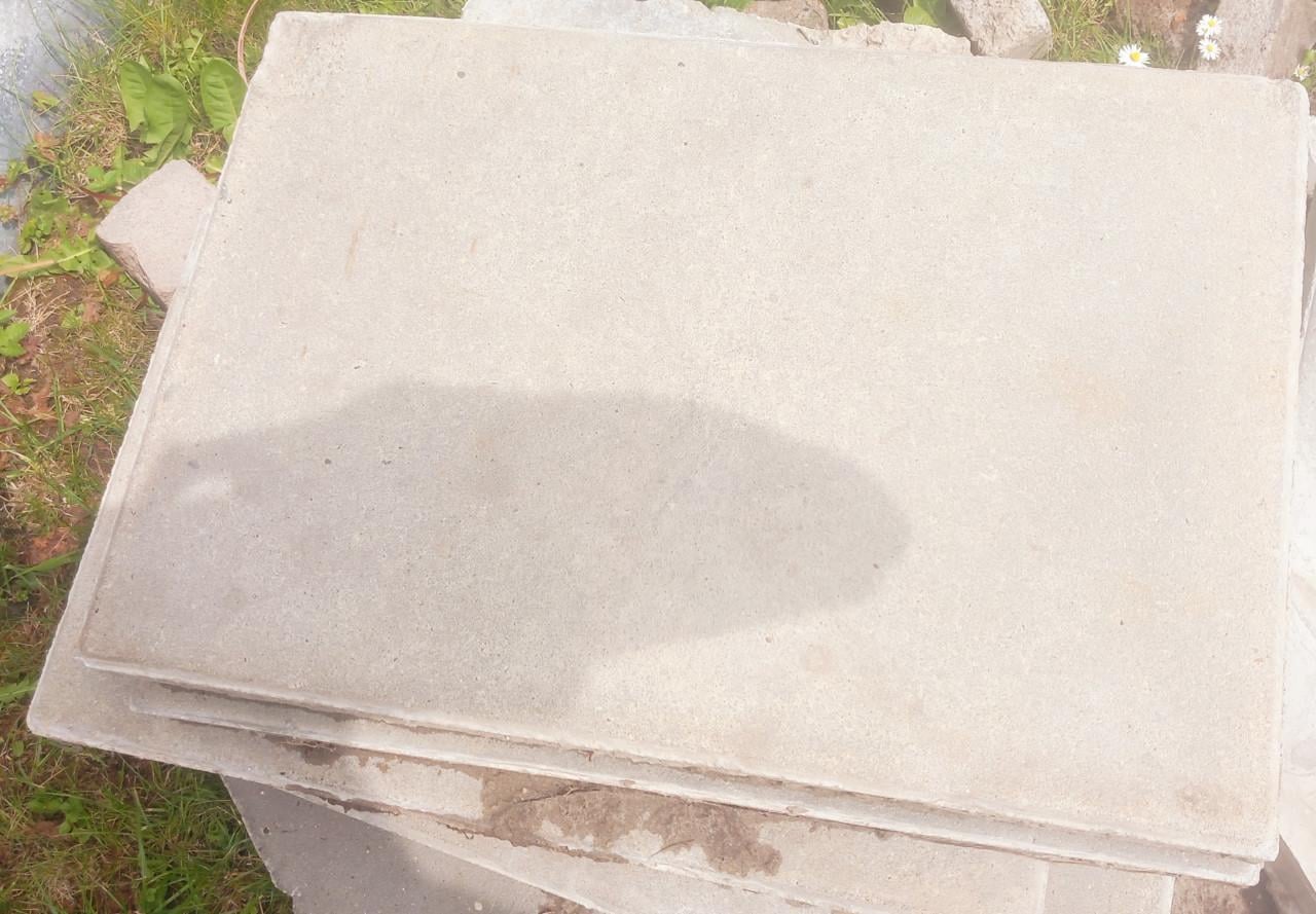Gratis afhalen: 10 terrastegels 70x30 cm