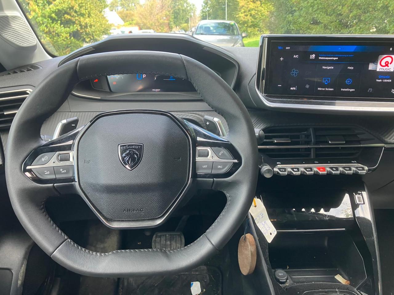 Peugeot 208 1.2 Hybride Automaat