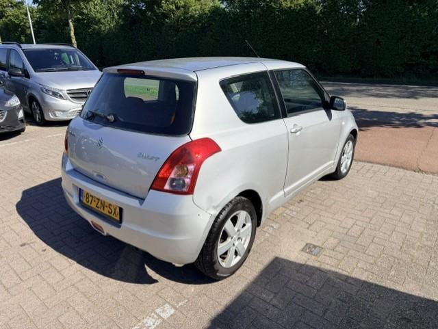 Suzuki Swift 1.5 exclusive