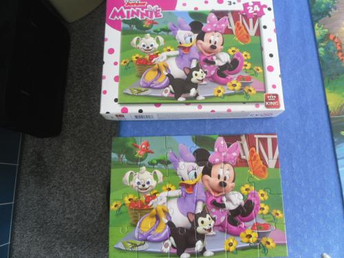 NIEUWE PUZZEL MINNIE