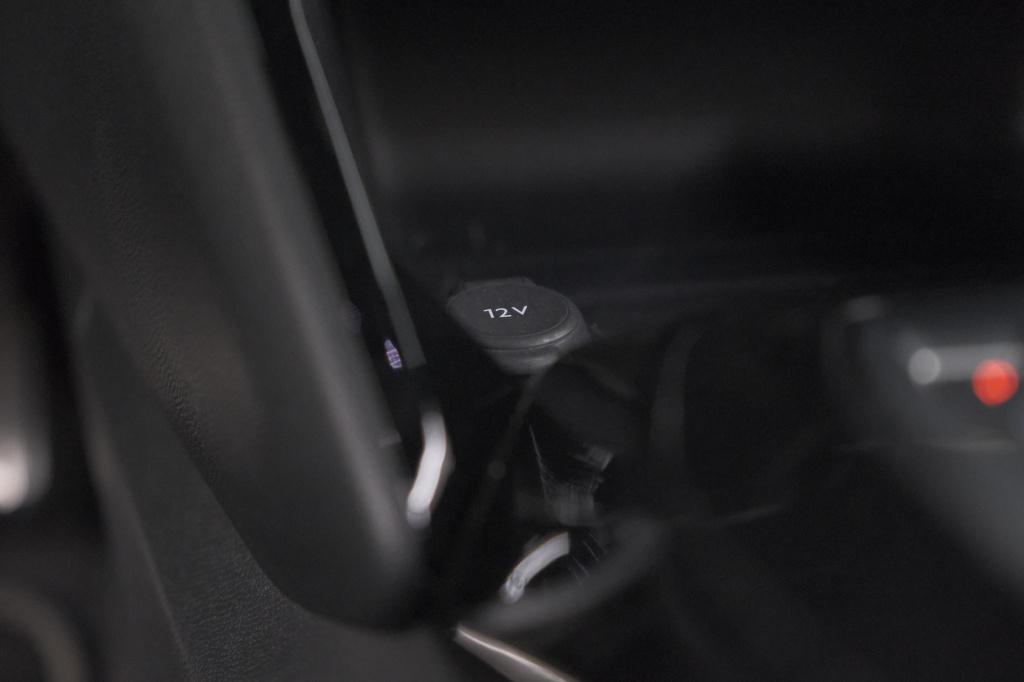 Peugeot 2008 puretech 130 eat8 gt | camera | apple carplay | parkeersensore