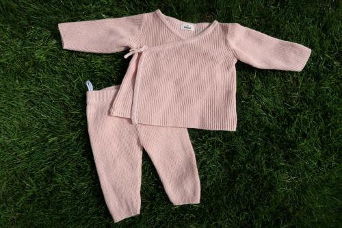 Baby pakje in maatje 56 en voor €2,00