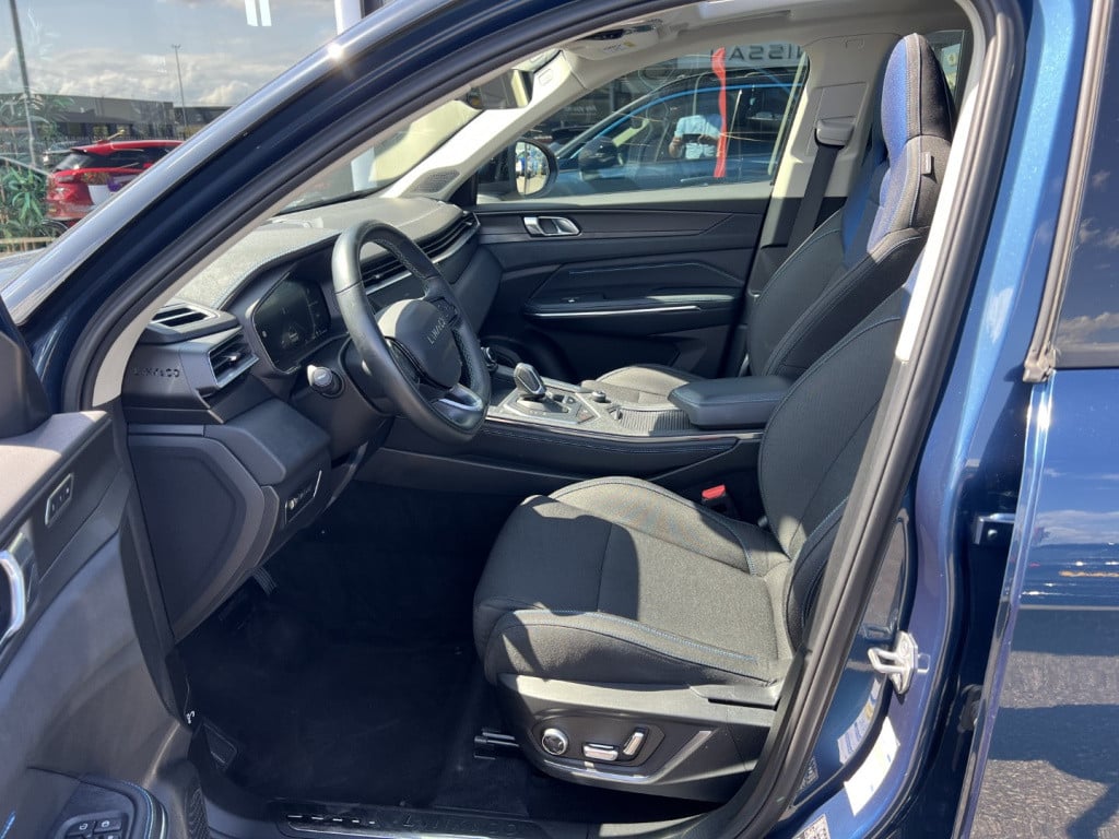 Lynk & Co 01 1.5 261pk plug in hybrid , panodak , carplay