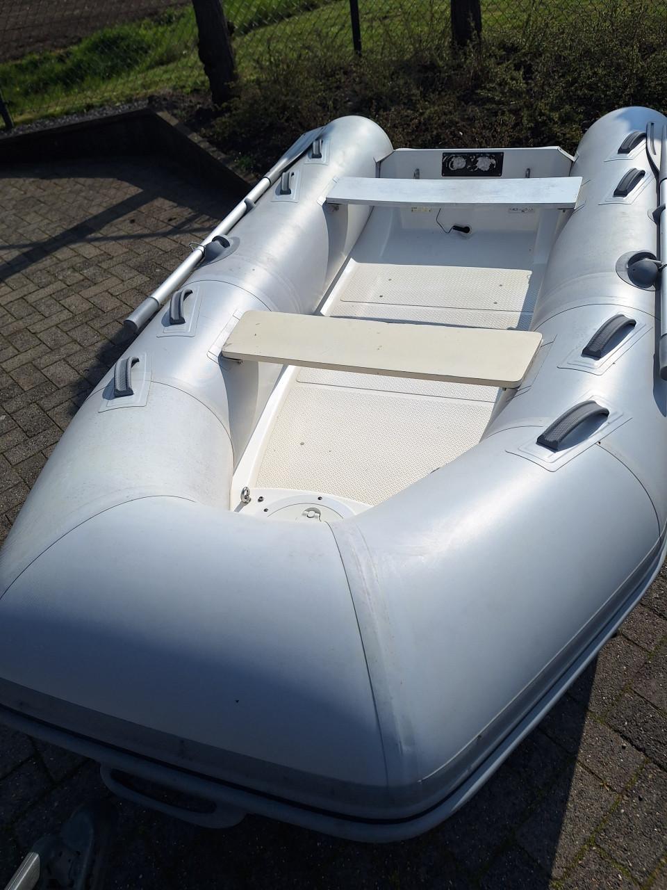 Brig 330 Rib