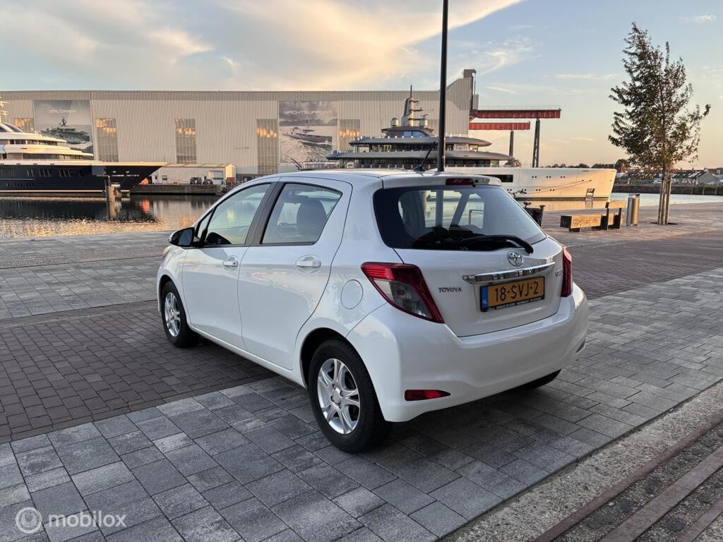 Toyota Yaris, 1.0 VVT-i Aspiration Airco Navi km101.147 Nap 5Deurs BJ2011