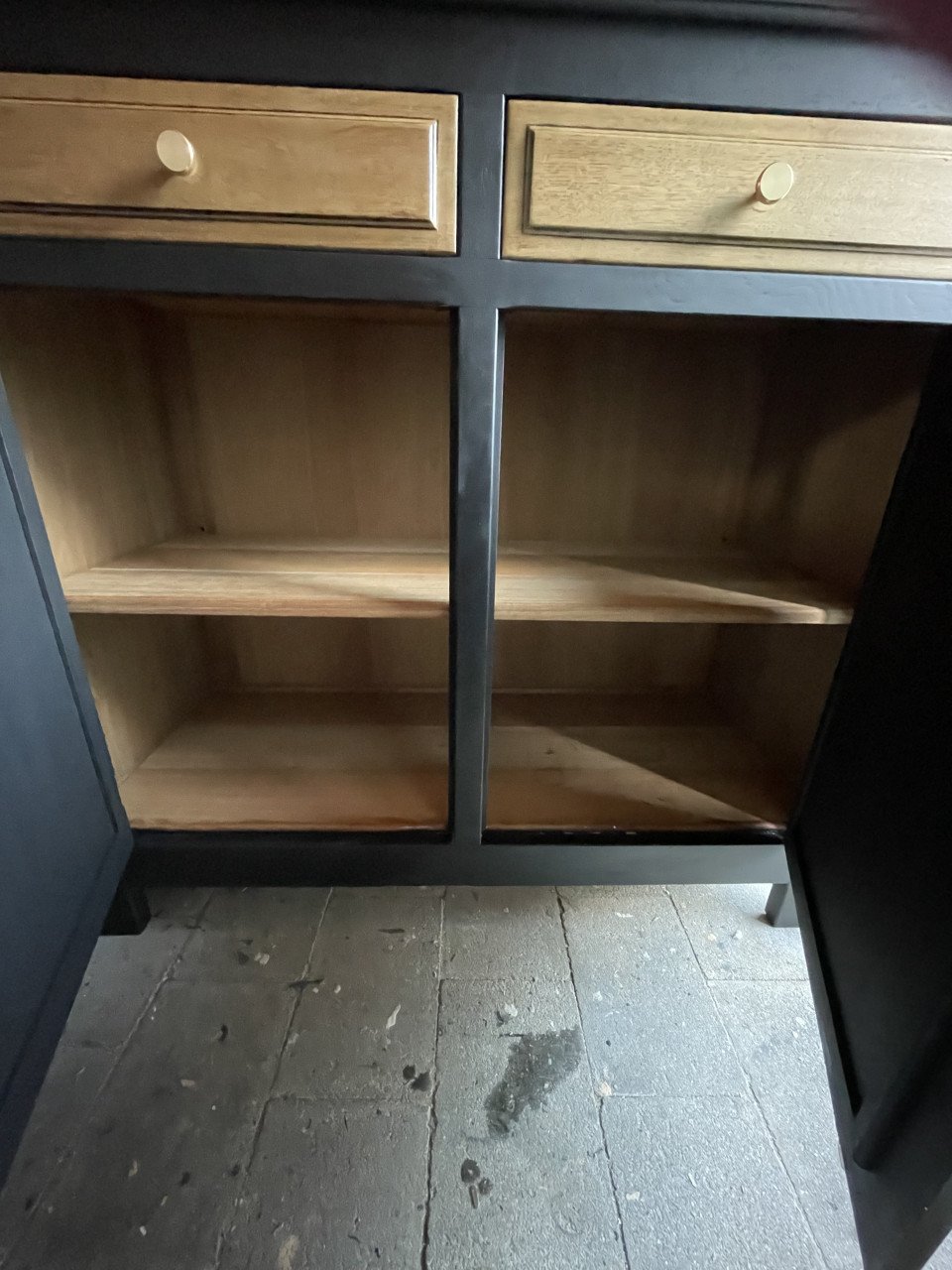 🌟 Uniek & Stoere kast Zoekt Nieuw Thuis! 🌟