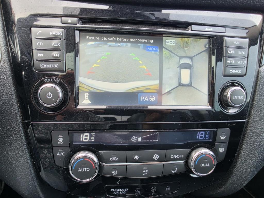 Nissan Qashqai 1.2 tekna | airco | navi | cruise | side-bars