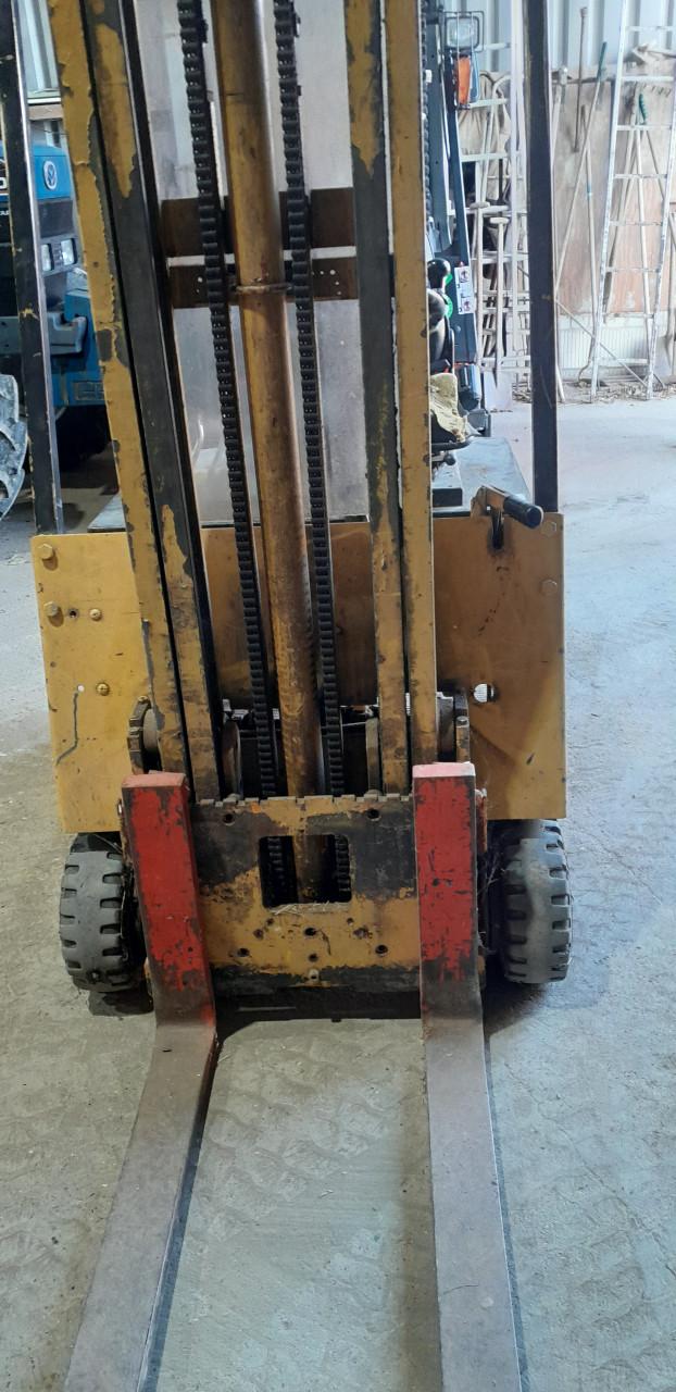 Saxby type LB 12 heftruck