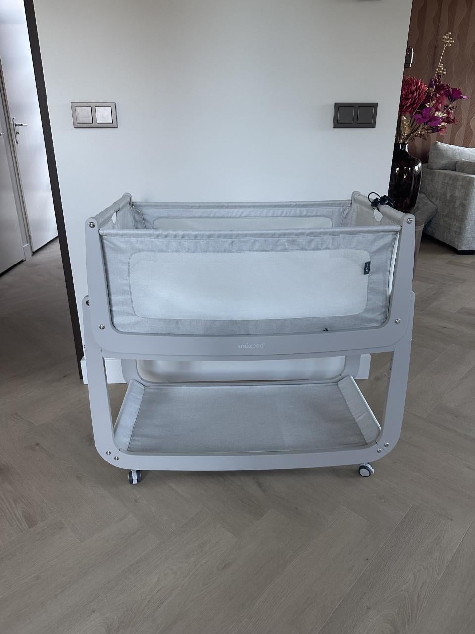 Snuzpod 5 co-sleeper