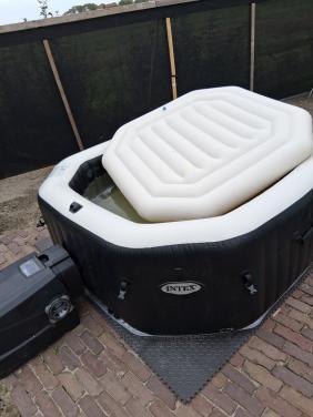 Jacuzzie intex PureSpa