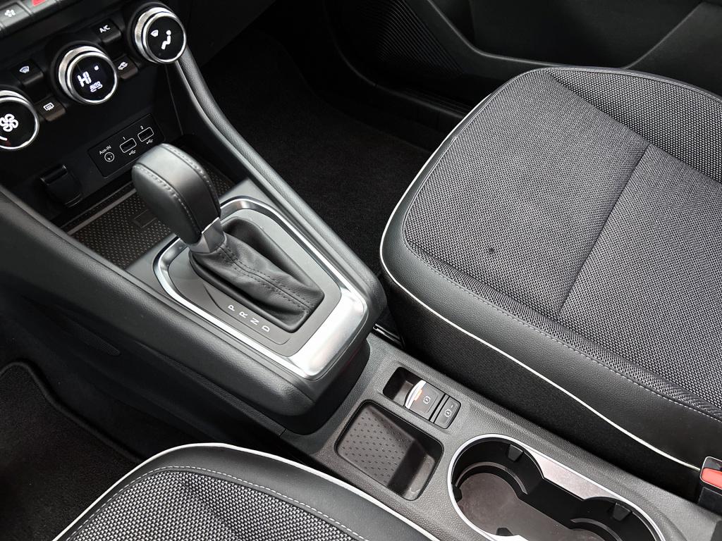 Renault Captur 1.3 tce 140 intens | trekhaak |