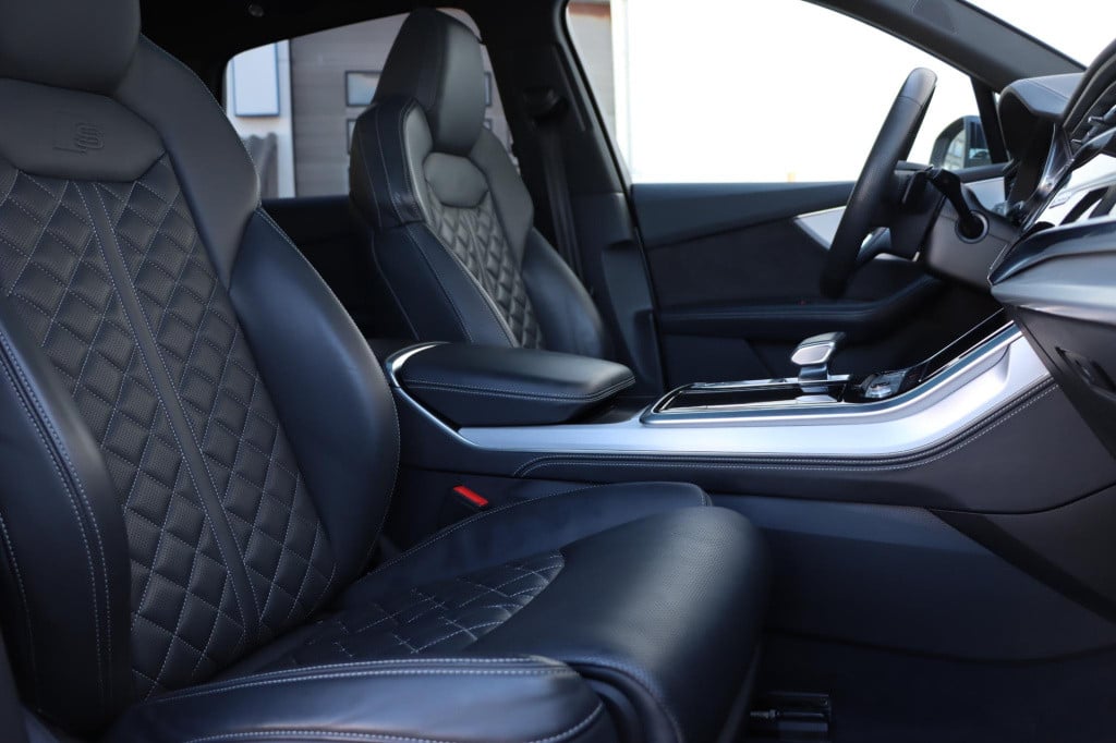 Audi Q7 60 tfsi e quattro pro line s competition 462pk tip