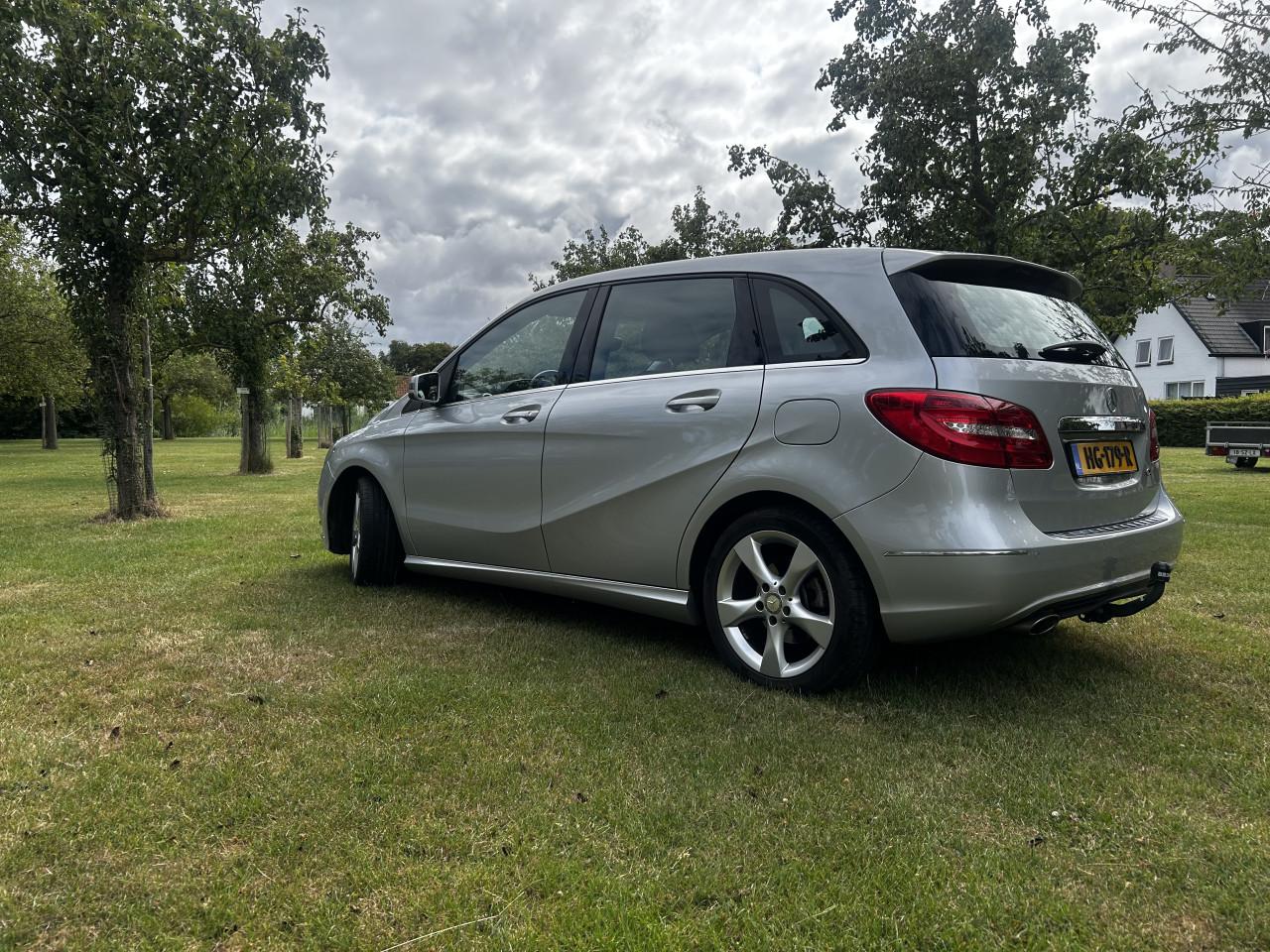 Te Koop Mercedes Benz B180 2014