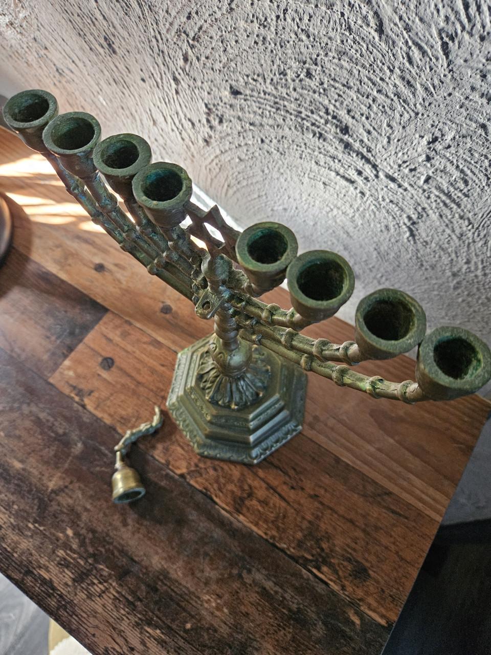 Antieke bronzen Menorah Kandelaar met Davidster