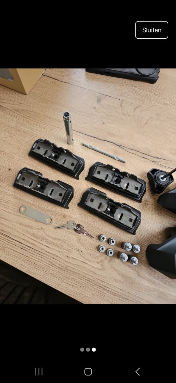 Thule Fixpoint Evo 7107 voetenset en Thule kit 187175 Kia Niro (vanaf 2023)