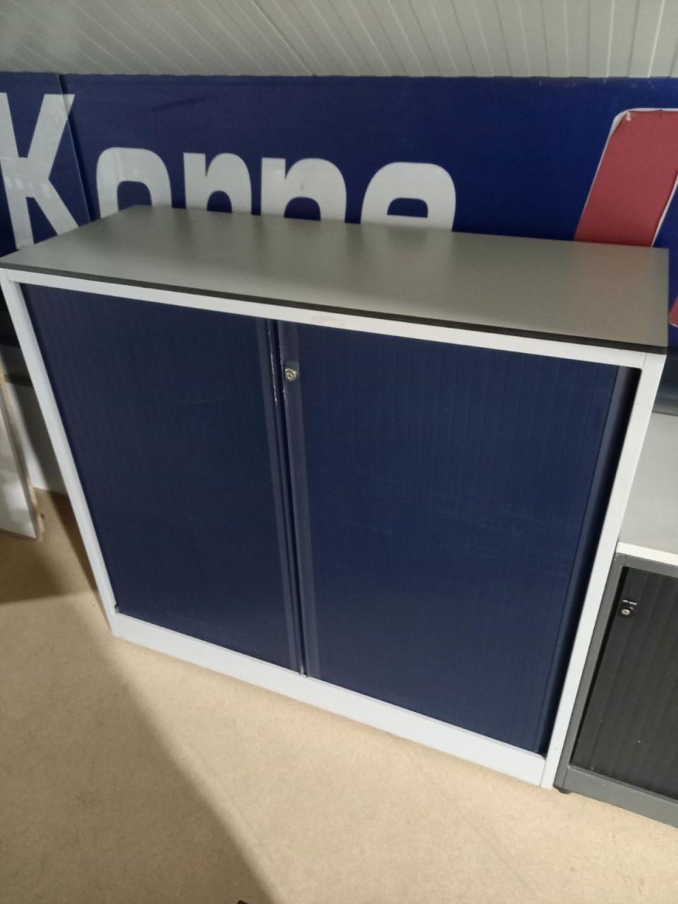 Metalen kast roldeurkast