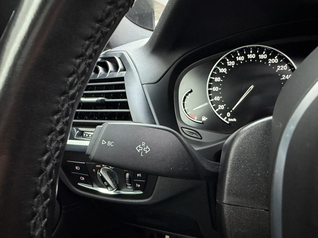 BMW X3 xdrive20i high executive // m-sport // pano // dealerondhouden /