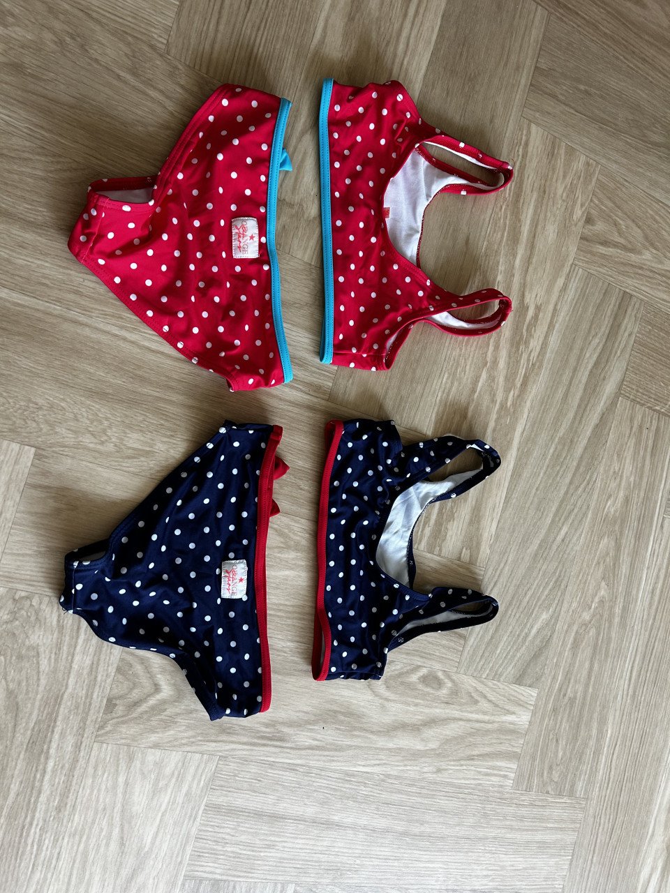 2x bikini meisjes, maat 128-134