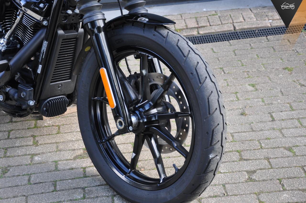 Harley-Davidson FXLR Low Rider 107