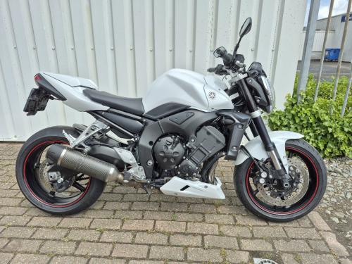 Yamaha FZ1  uit 2009,  dikke naked bike