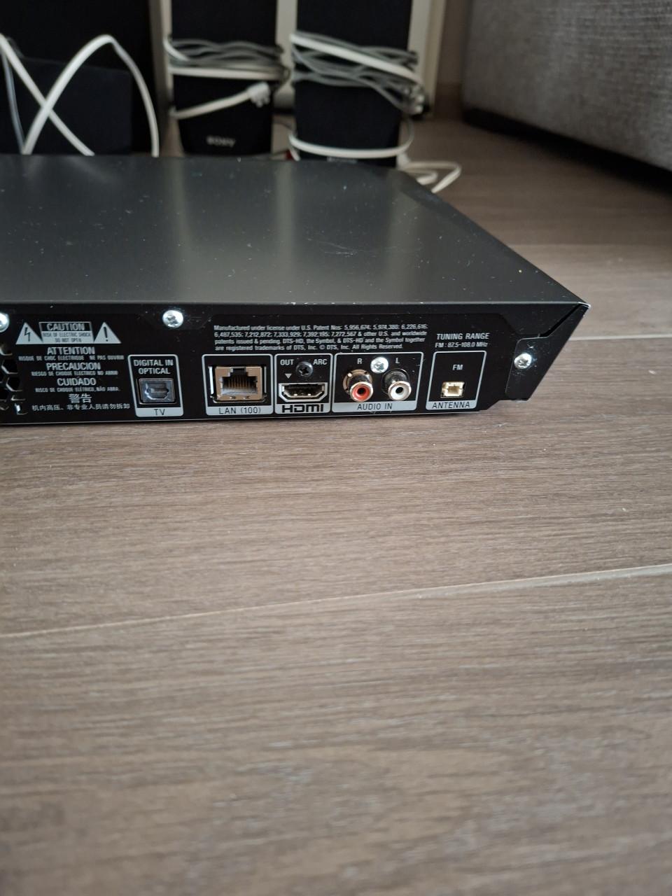 Home cinema set sony 5 boxen en subwoofer