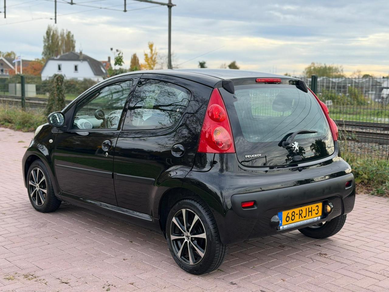 Peugeot 107 1.0-12V XS|NL AUTO | 140.000KM N.A.P | APK10/26